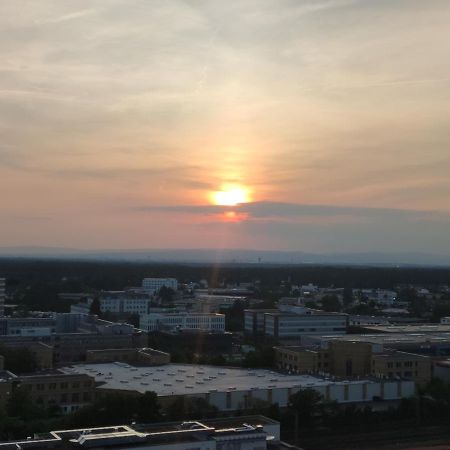 شقة Skyline-Aussicht Und Fantastische Sonnenuntergaenge لانغن المظهر الخارجي الصورة